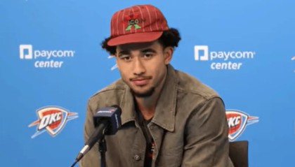 半岛体育官方网站-麦凯恩赛后全文：期待季后赛，能和这些队友一起打球很特别