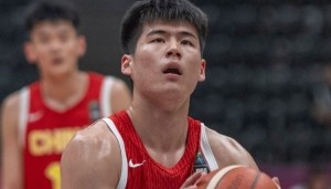 半岛体育官网-麦穗丰：没想到陈家政是U19队内得分王 他始终没公开话语专注比赛