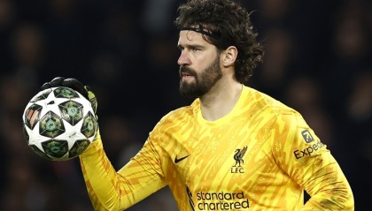 半岛体育官网-邮报：阿利松陷入利物浦生涯最低谷 国米1月曾讨论过要买他